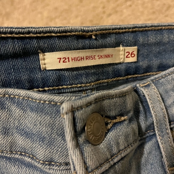 Levi’s 721 High Rise Skinny - Picture 2 of 4